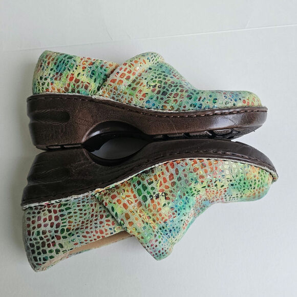 Rainbow Mosaic Clogs Born BOC Size 8 Leather Watercolor Multi Snake Print Floral - Picture 12 of 13